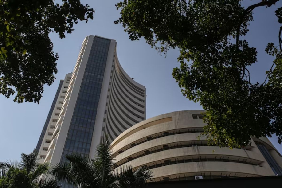 Indian Stock Market: مارکیٹ کیپ کے لحاظ سے ہانگ کانگ کو پیچھے چھوڑتے ہوئے ہندوستان بنا دنیا کا چوتھا سب سے بڑا اسٹاک ایکسچینج