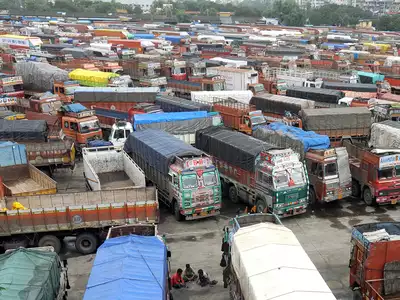 Truck Driver Strike: ہٹ اینڈ رن کا قانون اب لاگو نہیں ہوگا، آخر کیوں ملک بھر میں پھرجام کیا ؟