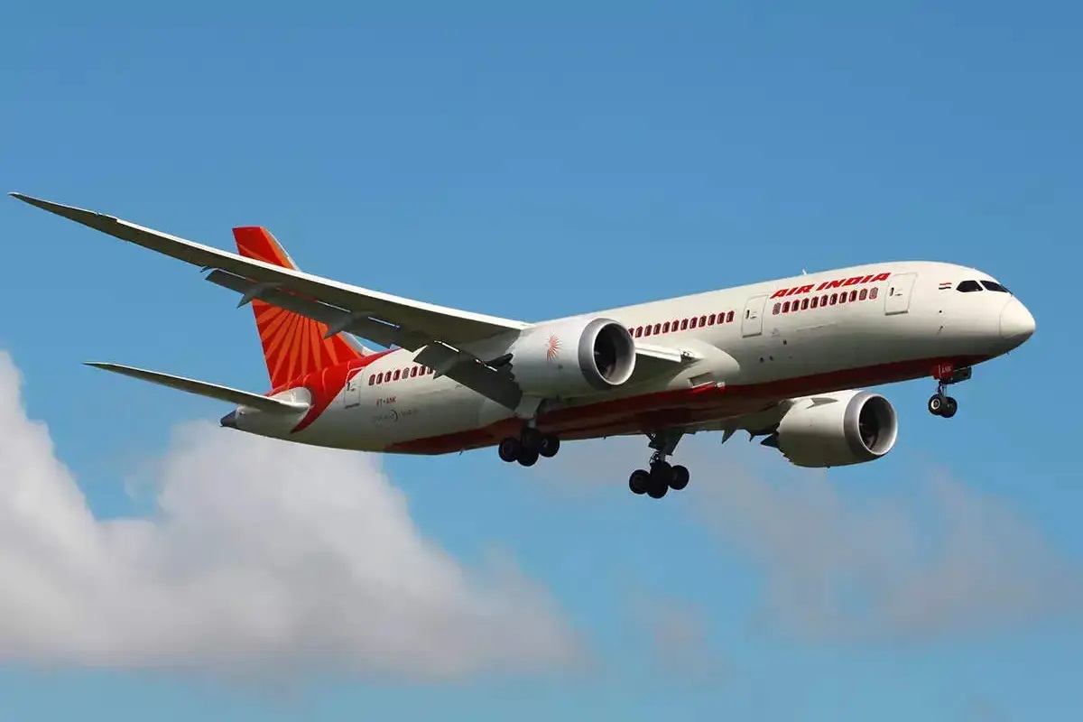 Air India Penalty: ایئر انڈیا کو لگا بڑا جھٹکا، پروازوں میں حفاظتی اصولوں کی خلاف ورزی پر ڈی جی سی اے نے عائد کیا بھاری جرمانہ