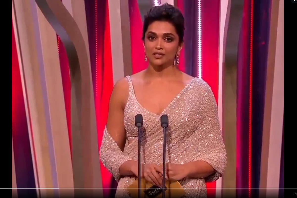 Deepika Padukone BAFTA Look: دیپیکا پڈوکون نے ساڑی میں دیسی گرل بن کر ہندوستان کا لہرایا پرچم، بافٹا ایوارڈ بھی کیا پیش