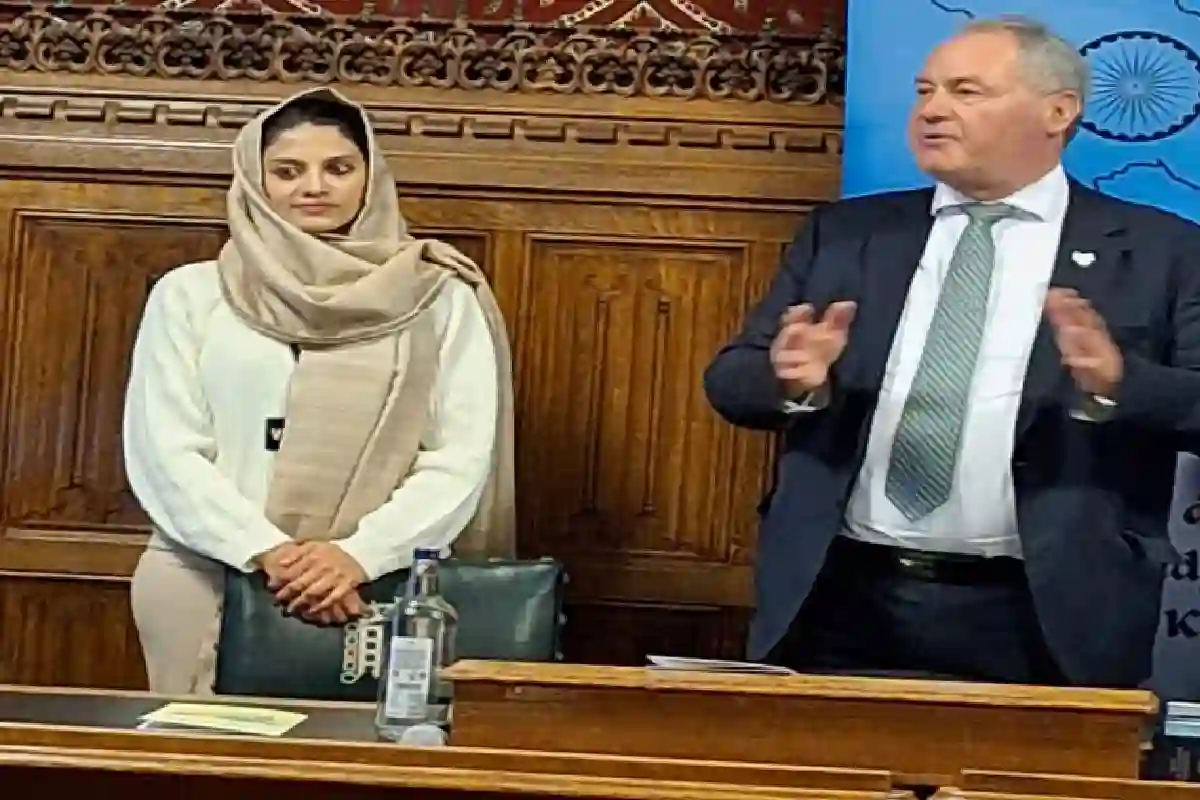 Bharat Express Senior Anchor Yana Mir in UK Parliament: بھارت ایکسپریس کی سینئر اینکر یانا میر نے برطانیہ کے پارلیمنٹ میں پاکستان کو دکھایا آئینہ، کہا- ”میں اپنے ملک میں محفوظ ہوں“