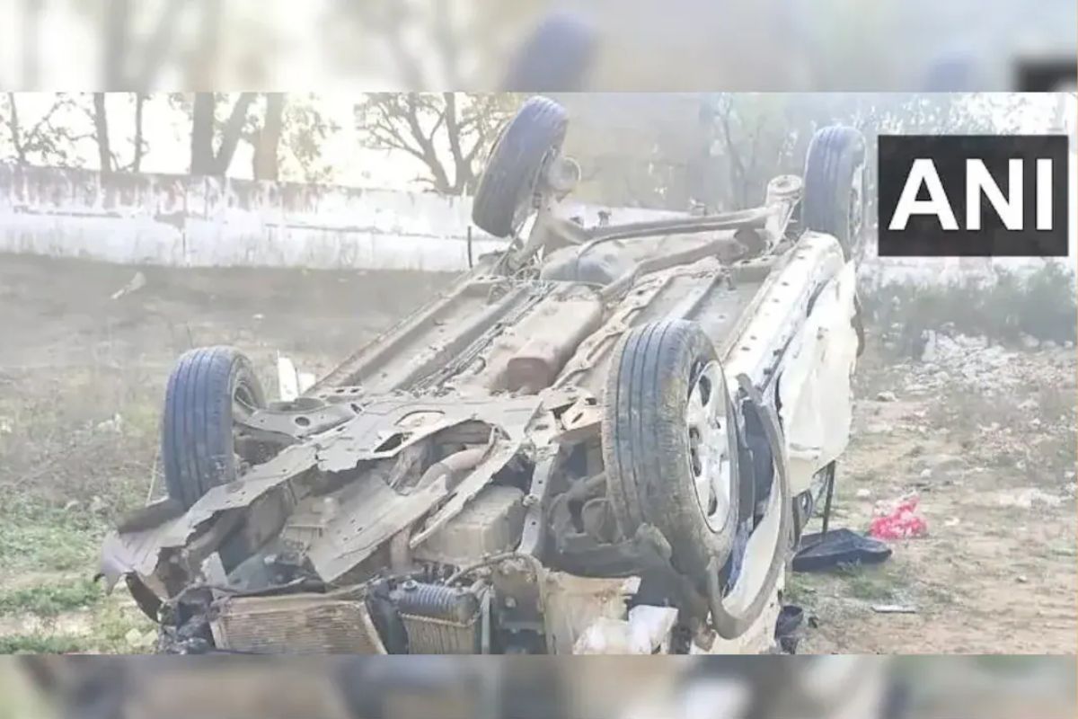Haryana: ٹائر پھٹنے سے درمیان میں رکی کار، پیچھے سے SUV نے ماری ٹکر، 6 ہلاک