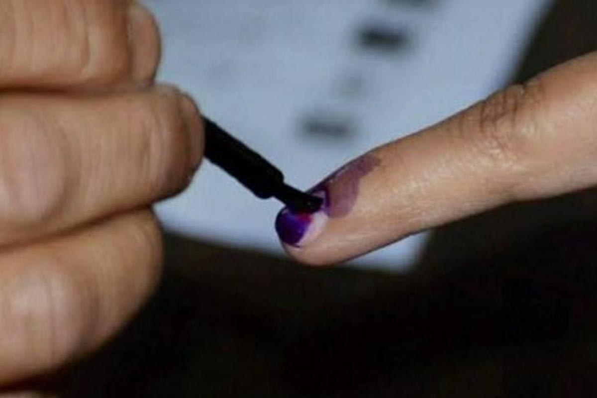 Election Ink: ووٹنگ کے وقت استعمال ہونے والی انتخابی سیاہی ووٹر کو کیوں لگائی جاتی ہے ، الیکشن کی سیاہی کہاں اور کیسے بنتی ہے
