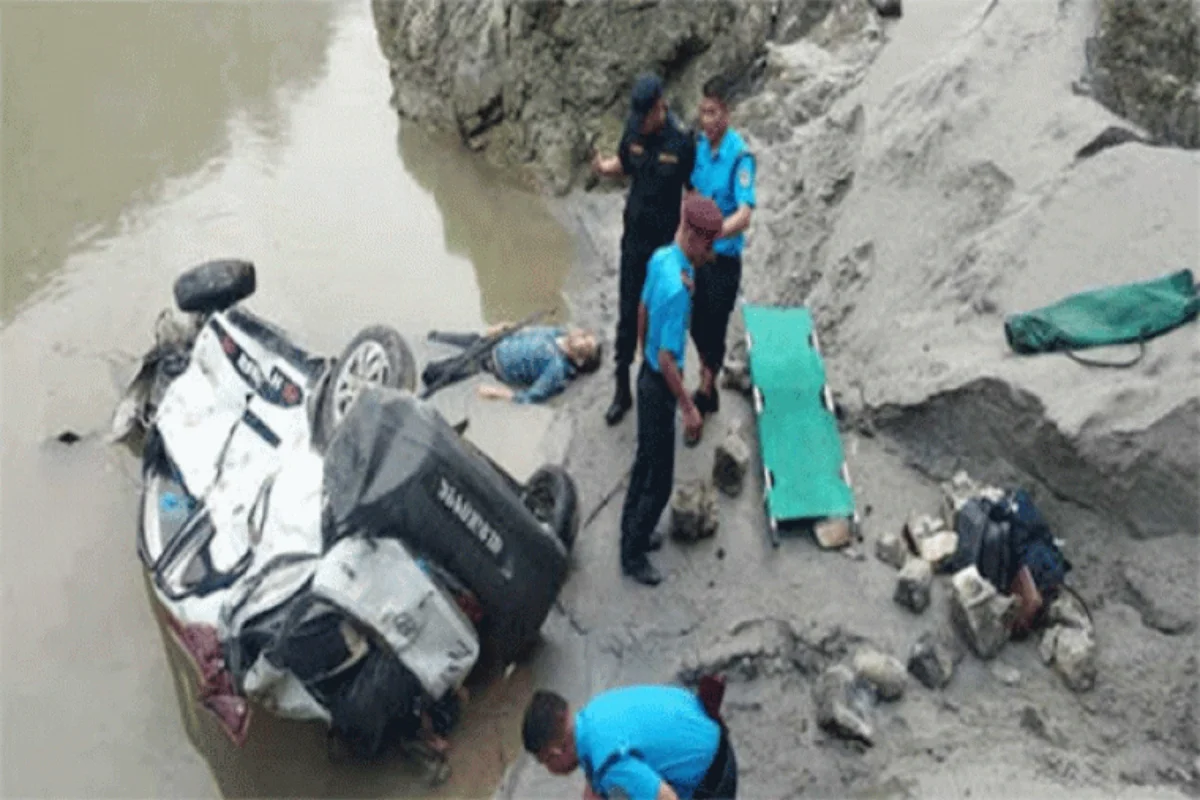 Accident in Nepal: نیپال کے ضلع چتوان میں  پیش آیا بڑا حادثہ، ندی میں گری ٹیکسی، پانچ افراد ہلاک، ایک لاپتہ