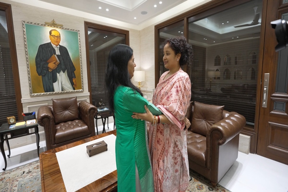 Kalpana Soren meets Sunita Kejriwal: کلپنا سورین کی اروند کیجریوال کی اہلیہ سنیتا سے ملاقات، دونوں کے درمیان کیا بات چیت ہوئی؟
