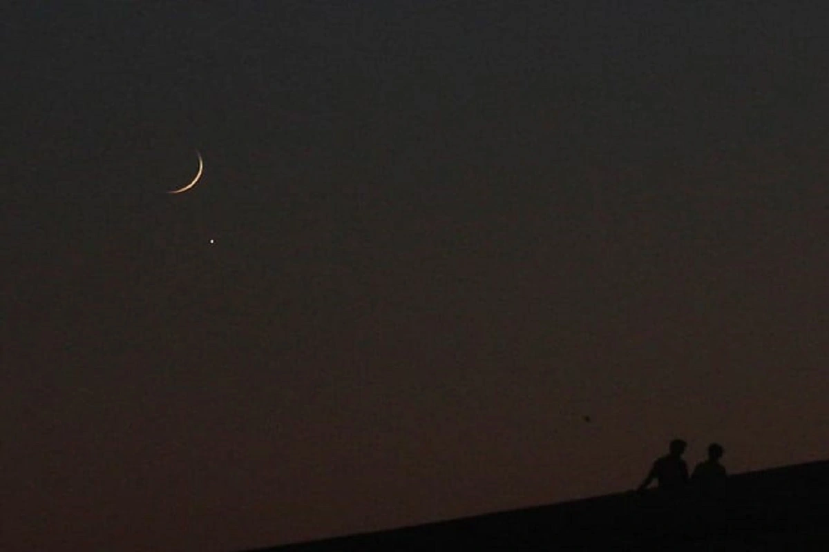 Moon NOT sighted in India: ہندوستان میں شوال کا چاند نہیں آیا نظر، عرب ممالک میں کل ہوگی عید