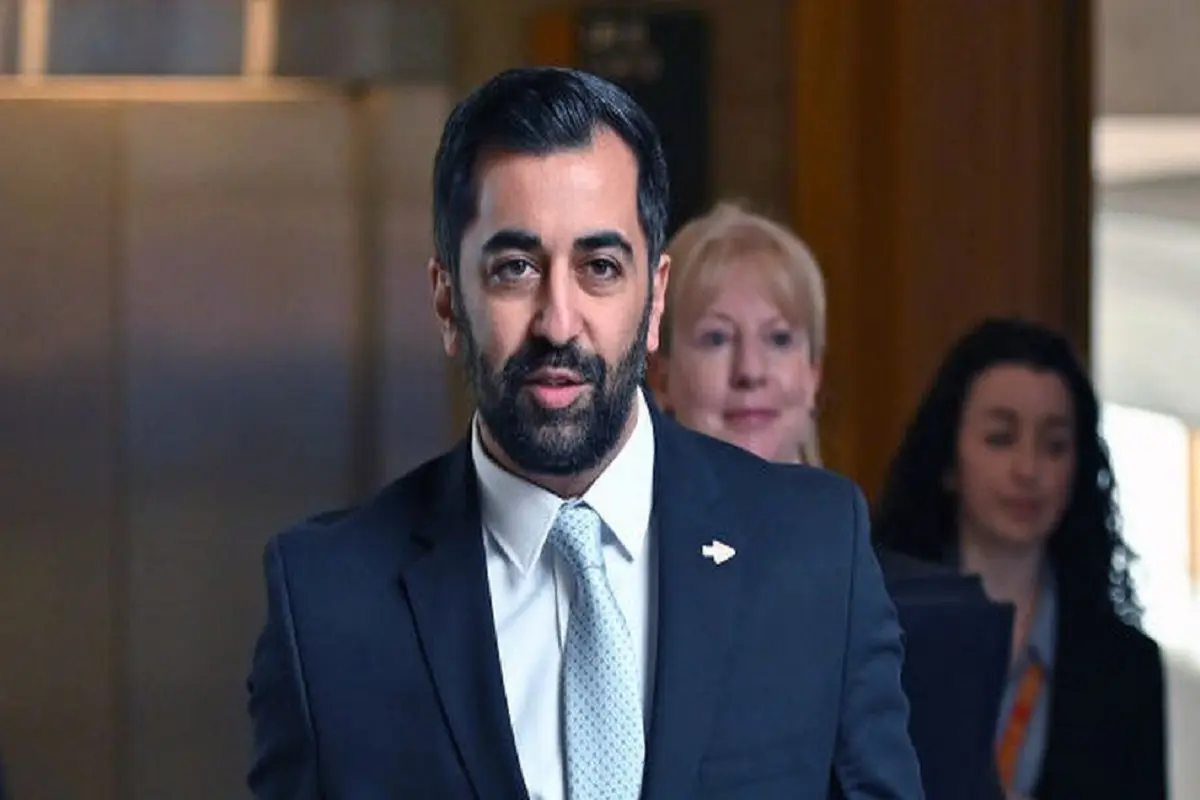 Humza Yousaf resigns as Scotland’s PM: حمزہ یوسف نے اسکاٹ لینڈ کی وزارت عظمیٰ کے عہدے سے دیا استعفیٰ،رشی سنک کی پارٹی بھی مشکل میں پڑگئی