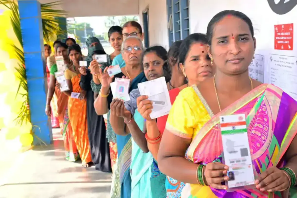 Lok Sabha Election 2024: پہلے مرحلے کی ووٹنگ جاری، کشمیر سے کنیا کماری تک ووٹروں میں جوش و خروش