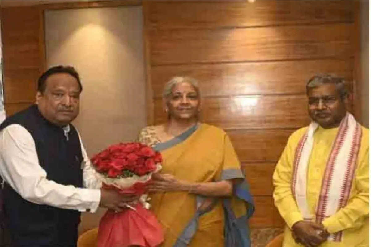 Jharkhand News: بزنس مین وشنو اگروال نے وزیر خزانہ نرملا سیتا رمن سے کی ملاقات