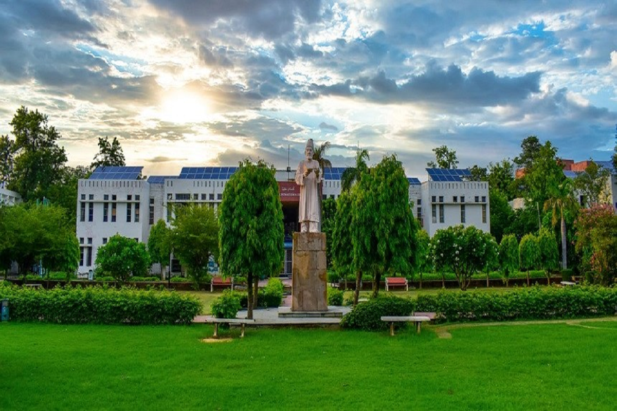 Residential Coaching Academy: جامعہ ملیہ اسلامیہ کو ہائی کورٹ کا حکم، یوپی ایس سی کی تیاری کرانے والے کوچنگ اکیڈمی میں داخلے کے قانون کو کرے تبدیل