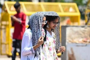 Delhi Weather Update: شدید گرمی سے جھلس رہی ہے دہلی، نجف گڑھ میں ریکارڈ کیا گیا سب سے زیادہ درجہ حرارت، 5 دن کے لیے ریڈ الرٹ