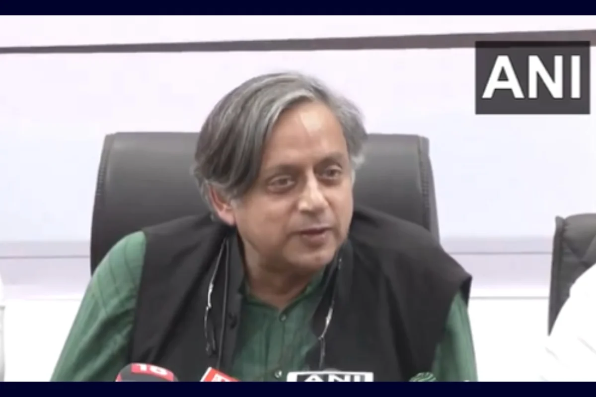 BJP Leaders Slam Shashi Tharoor’s UP Wordplay:  ششی تھرور کے پوسٹ پر بی جے پی لیڈر ہوئے برہم ، نیٹ  تنازعہ کے درمیان کانگریس لیڈر نے یوپی کی تعریف پر کیا طنز