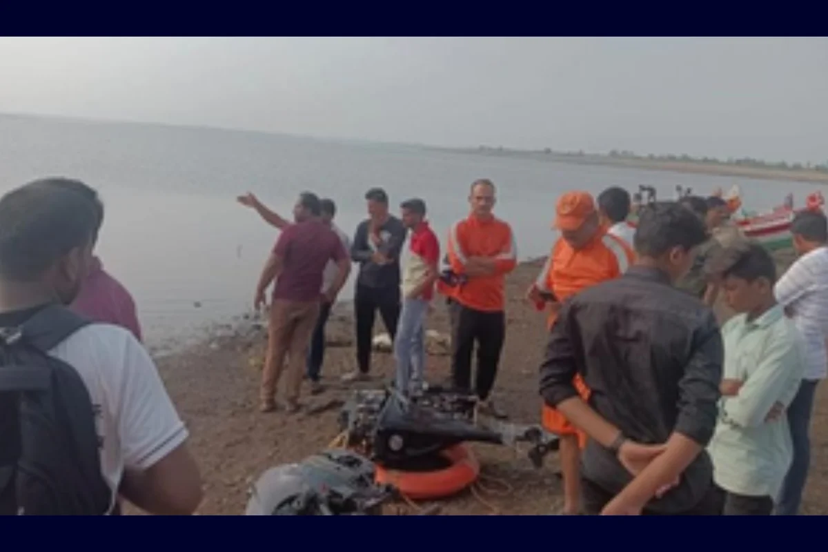 Boat Capsizing Incident in Solapur Dam: سولاپور ڈیم میں کشتی پلٹنے کے واقعے میں پانچ لاشیں برآمد، ایک نوجوان ابھی تک لاپتہ
