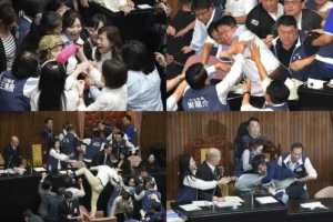 Taiwan Parliament Fight:پارلیمنٹ میں خوب چلے لات،گھونسے اور جم کر ہوئی دھکا مکی،کئی ممبران پارلیمنٹ ہوئے زخمی