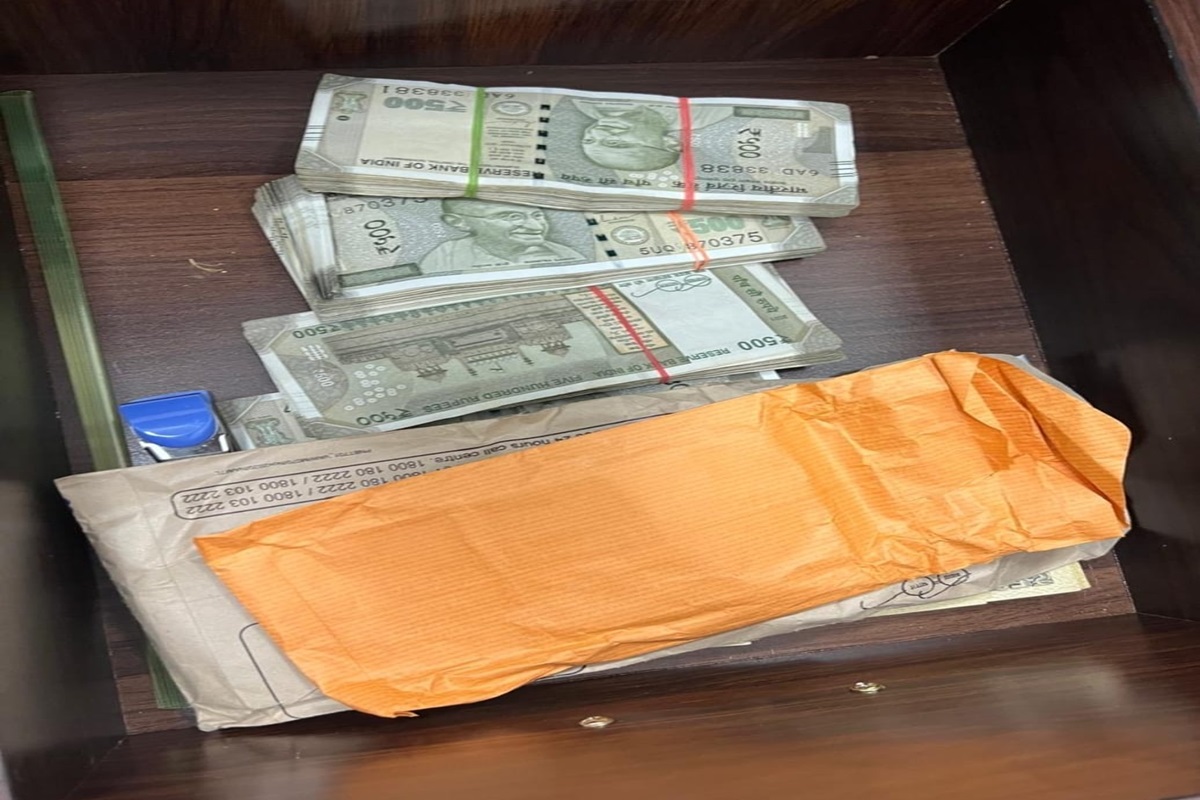 Jharkhand ED Raid: ای ڈی کا دیہی ترقی محکمہ کے دفتر پر چھاپہ،سنجیو لال کے چیمبر سے نقدی برآمد