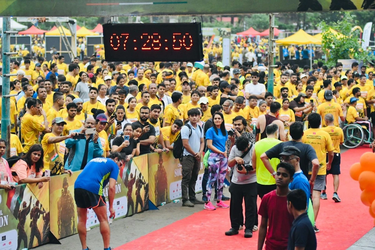 ONGC Mumbai Kargil Soldierathon: فٹستان اور سولڈیراتھون کے جادو نے ممبئی کو مسحور کر دیا، کارگل کے بہادر شہیدوں کو خراج عقیدت پیش کرنے کے لیے ہزاروں لوگوں نے لگائی دوڑ