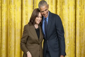 Barack Obama, wife Michelle endorse Kamala Harris for US president: براک حسین اوباما کا کملا ہیرس کی حمایت کا اعلان،ٹرمپ کے خلاف مقابلہ ہوسکتا ہے آسان