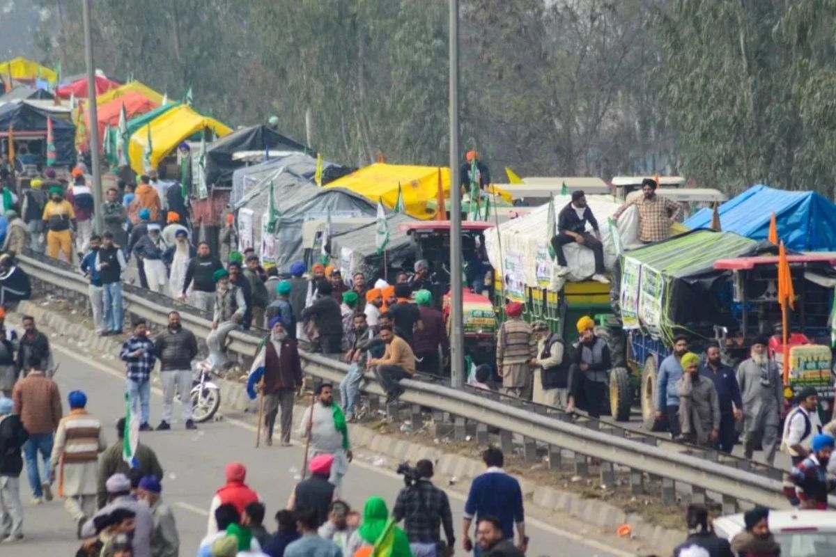 Supreme Court on Shambhu Border: کب کھلے گا شمبھو بارڈر؟ سپریم کورٹ میں 22 اگست کو ہوگی سماعت، جانئے کب سے بند ہے اور کسانوں کا کیا ہے مطالبہ؟