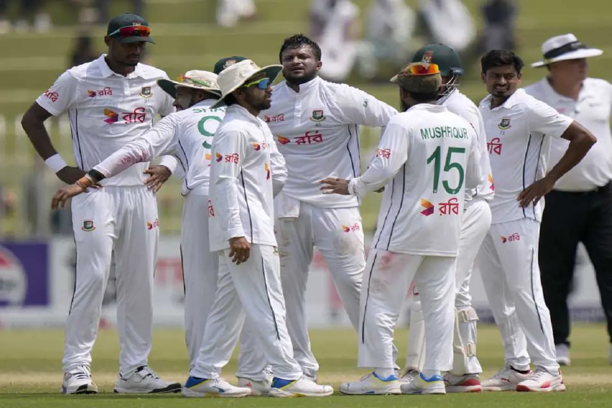 Bangladesh Humiliate Pakistan In Their Own Home:بنگلہ دیش نے پاکستان کو ٹسٹ میچ میں بدترین شکست دی، 10 وکٹوں سے ہرایا،بابر-شاہین سب ہوگئے فیل