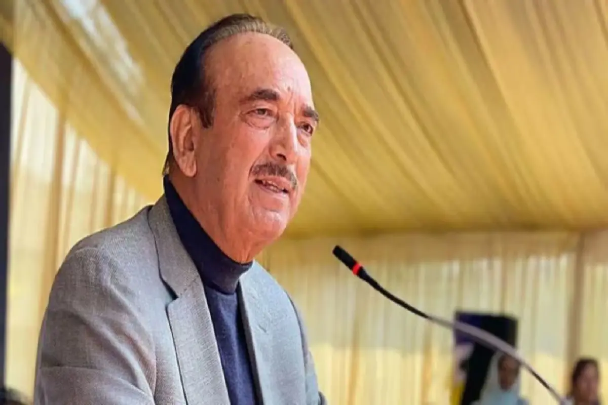 Ghulam Nabi Azad got a big shock: غلام نبی آزاد کو لگا بڑا جھٹکا،الیکشن سے ایک ماہ قبل سابق وزیر نے پارٹی سے دیا استعفیٰ