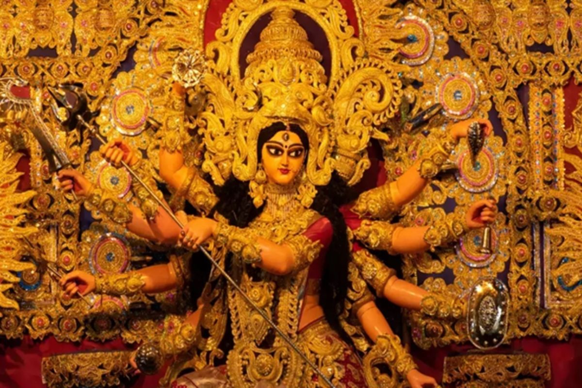 Durga Puja in Bangladesh: درگا پوجا پر مندروں میں رہیں گے مدرسے کے طلباء، جانئے آخر بنگلہ دیش حکومت نے کیوں لیا یہ فیصلہ