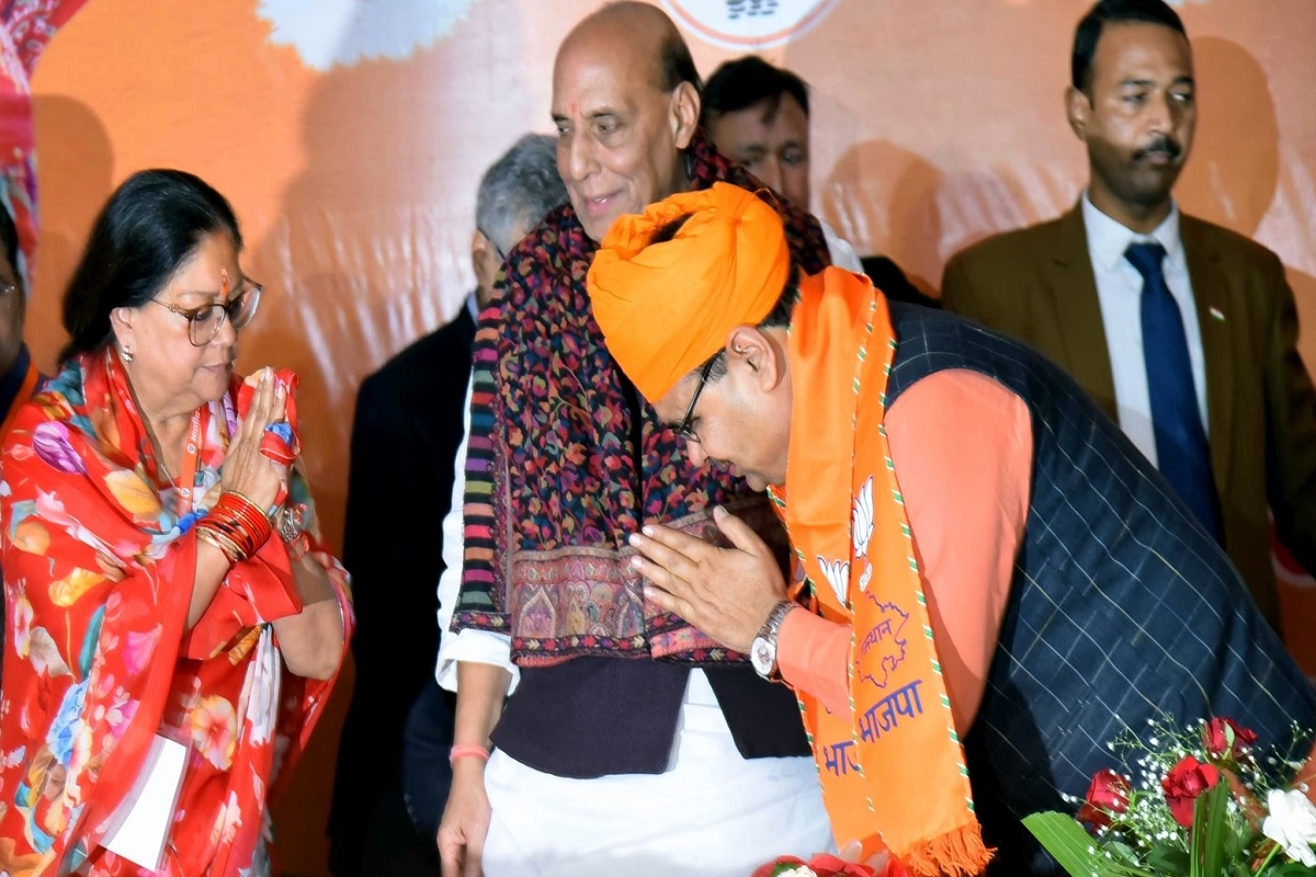 Rajasthan BJP News: بی جے پی رکن اسمبلی سے لے کر سابق وزیراعلیٰ تک، راجستھان میں اپنی حکومت کے خلاف کھول دیا محاذ، وسندھرا راجے کی ناراضگی کا کیا ہے سیاسی مطلب؟