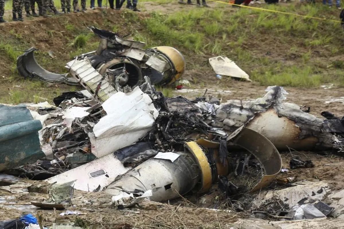 Plane Crash in Pakistan: پاکستانی سرحد کے قریب طیارہ گر کر تباہ، ایرانی پاسداران انقلاب کے کمانڈر جاں بحق