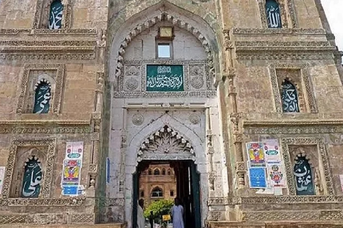 Jaunpur Atala Masjid News: جونپور کی اٹالہ مسجد کا سروے ہوگا یا نہیں؟ ہندو فریق کے مطالبہ پر16 دسمبرکو ہوگی سماعت