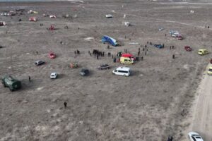 Kazakhstan Plane Crash: آگ کا گولہ بن گیا طیارہ، پھر بھی بچ گئیں کچھ جانیں ، جانئے کچھ مسافروں کی کیسے بچائی گئی جان