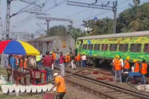 Train Accident: ہاوڑہ میں ایک اور ریل حادثہ، آپس میں ٹکرائیں دو ٹرینیں، پٹری سے اتری تین بوگیاں