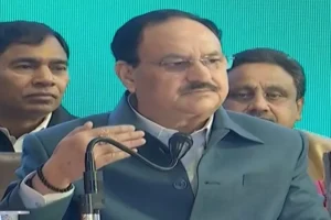 Delhi Assembly Election 2025: مفت سلینڈر، 2500 مہینہ، 10 لاکھ روپئے کا انشورنس، دہلی والوں کے لئے بی جے پی نے کردیا بڑا اعلان