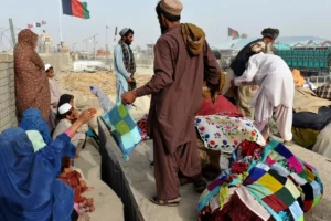 Afghan refugees seek help: ’’ہم صرف بنیادی حقوق چاہتے ہیں…‘‘، پاکستان اور ایران میں مشکل حالات کا سامنا کر رہے افغان پناہ گزینوں نے مانگی مدد