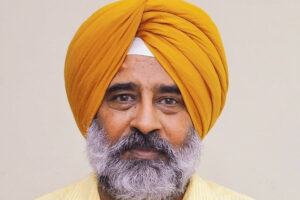 Punjab Congress Gets a New President: پنجاب کانگریس میں بڑی تبدیلی، پرگٹ سنگھ کو ملی کمان، راجہ وڈنگ کے استعفے کے چند گھنٹوں بعد نیا صدر مقرر Punjab Congress Gets a New President: پنجاب کانگریس میں بڑی تبدیلی، پرگٹ سنگھ کو ملی کمان، راجہ وڈنگ کے استعفے کے چند گھنٹوں بعد نیا صدر مقرر