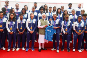 Prime Minister Narendra Modi: خواتین کے 38 تمغے نئے بھارت کی تصویر ہیں، وزیر اعظم نریندر مودی نے ملک کی بیٹیوں کی کامیابی کو سراہا Prime Minister Narendra Modi: خواتین کے 38 تمغے نئے بھارت کی تصویر ہیں، وزیر اعظم نریندر مودی نے ملک کی بیٹیوں کی کامیابی کو سراہا