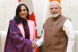 Canadian Foreign Minister Meets PM Modi: وزیر اعظم نریندر مودی اور کینیڈا کی وزیر خارجہ انیتا آنند کی ملاقات، دونوں ممالک کے تعلقات مضبوط بنانے پر بات چیت Canadian Foreign Minister Meets PM Modi: وزیر اعظم نریندر مودی اور کینیڈا کی وزیر خارجہ انیتا آنند کی ملاقات، دونوں ممالک کے تعلقات مضبوط بنانے پر بات چیت